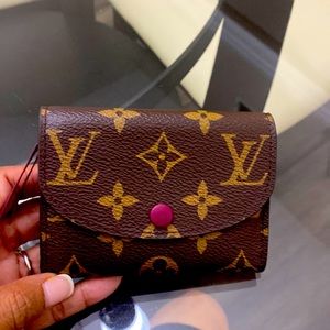 COPY - Louis Vuitton small wallet. Brand new. Excellent condition.